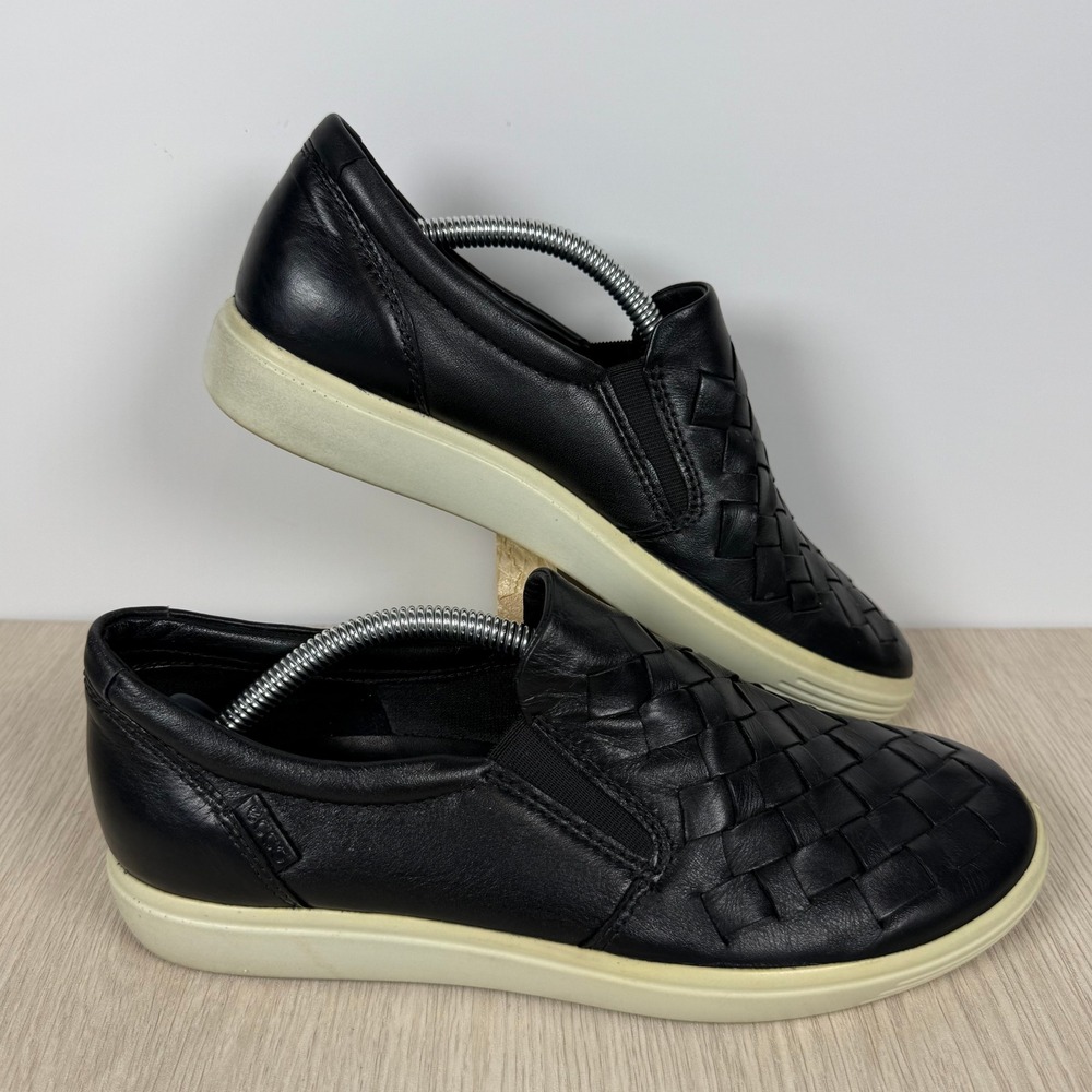 ECCO Soft 7 Woven Slip On Shoes Womens 6 Black Leather Sneakers 430453-01001